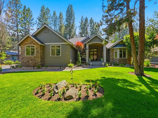 2721 NW Champion Circle, Bend, OR 97703
