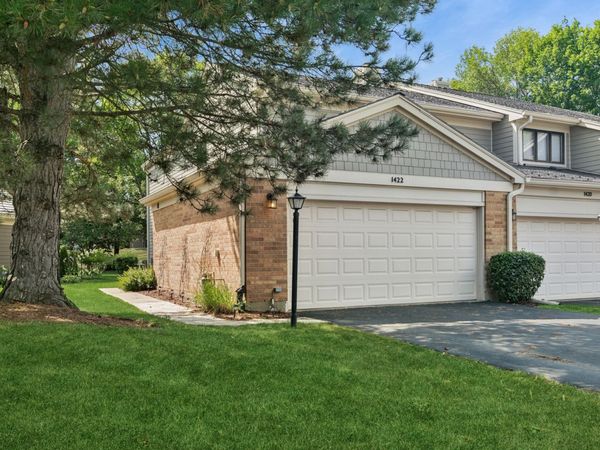 1422 James Court , Libertyville, IL 60048