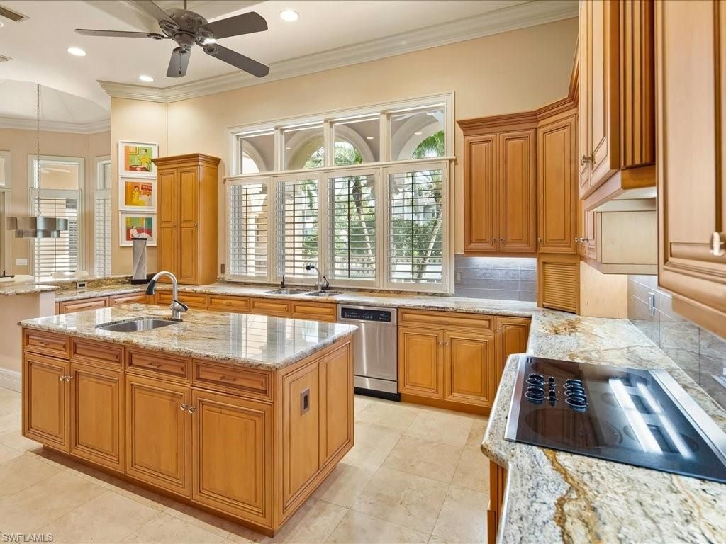 550 21st Ave S, Naples, FL 34102 Photo