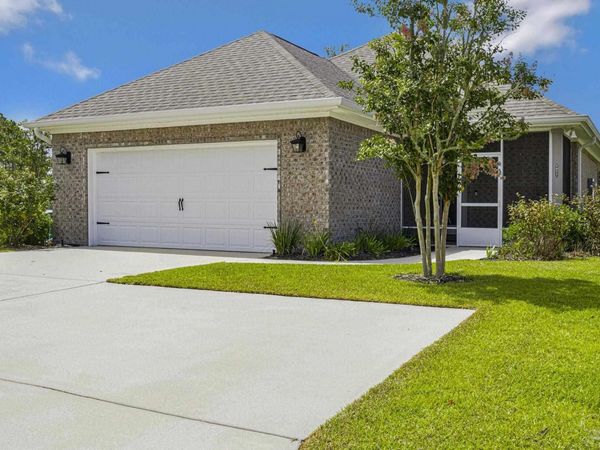 8977 Eureka St, Milton, FL 32583