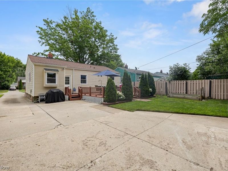 1558 Empire Road, Wickliffe, OH 44092 Photo 30