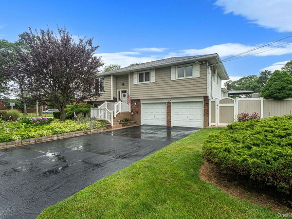 480 Fenimore Avenue , North Babylon, NY 11703