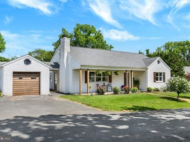 4222 CONCORD STREET, HARRISBURG, PA 17109