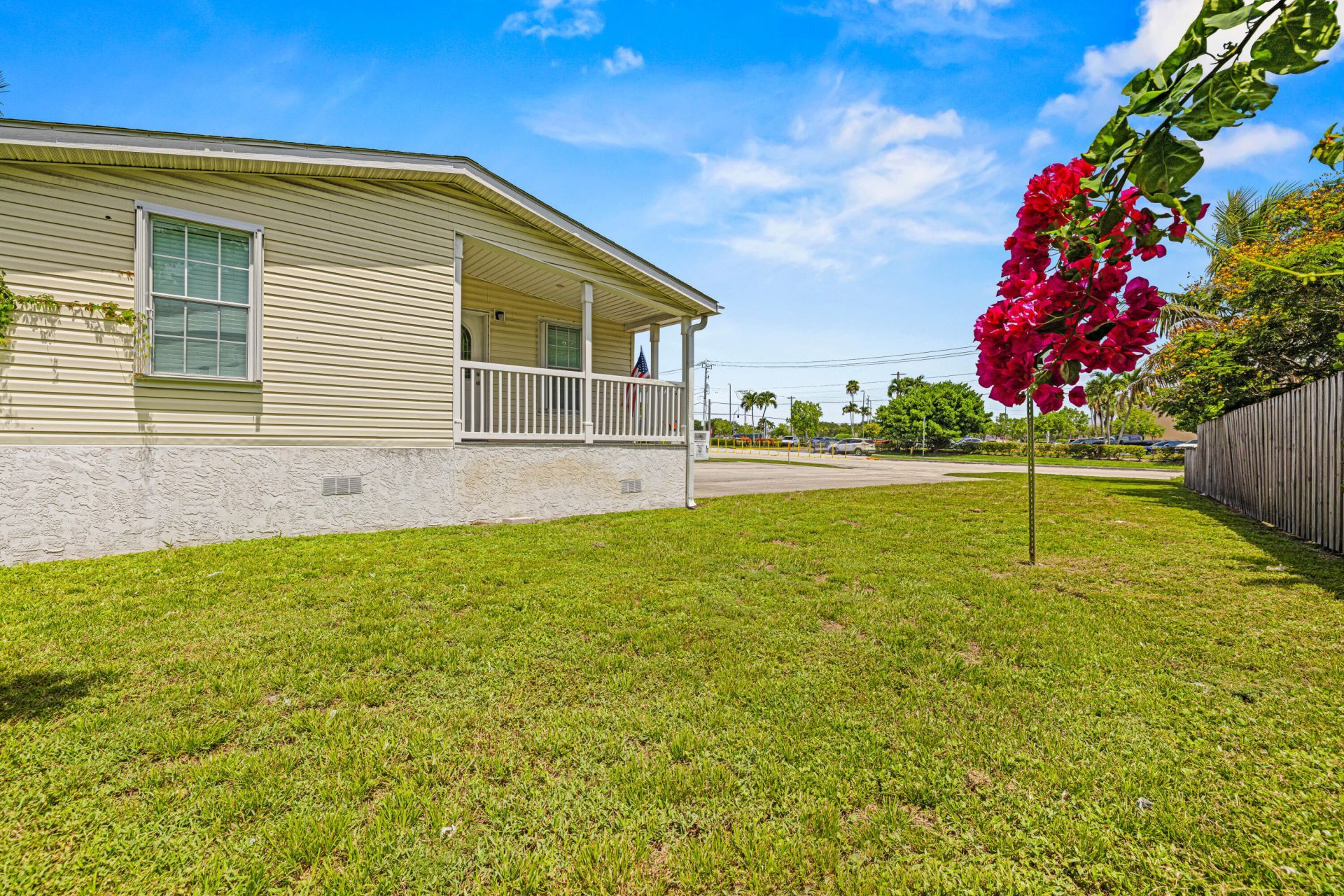 10105 SW Sandalfoot Boulevard, Boca Raton, FL 33428 Photo