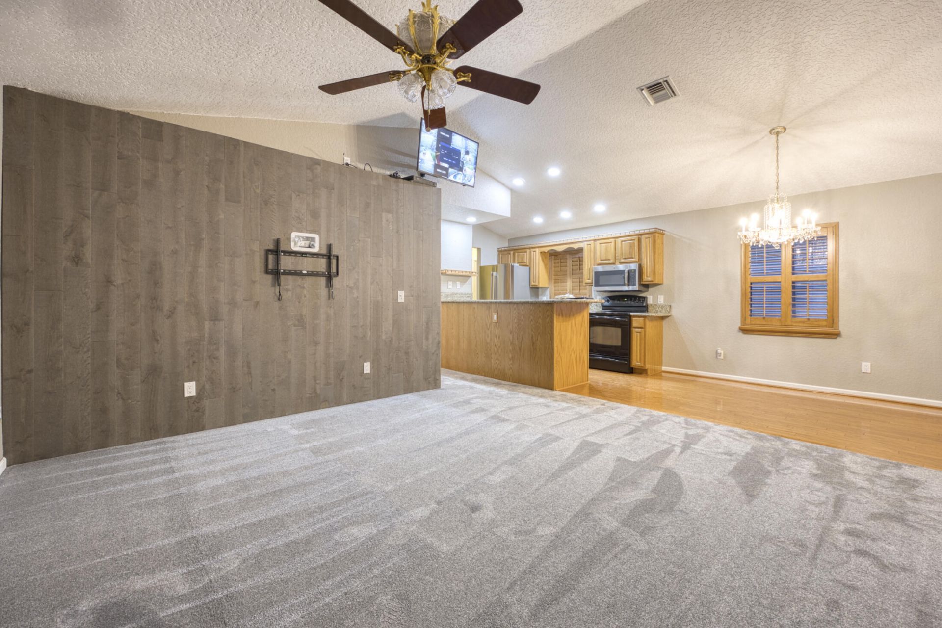 1672 Erie Terrace, Palm Springs, FL 33406 Photo