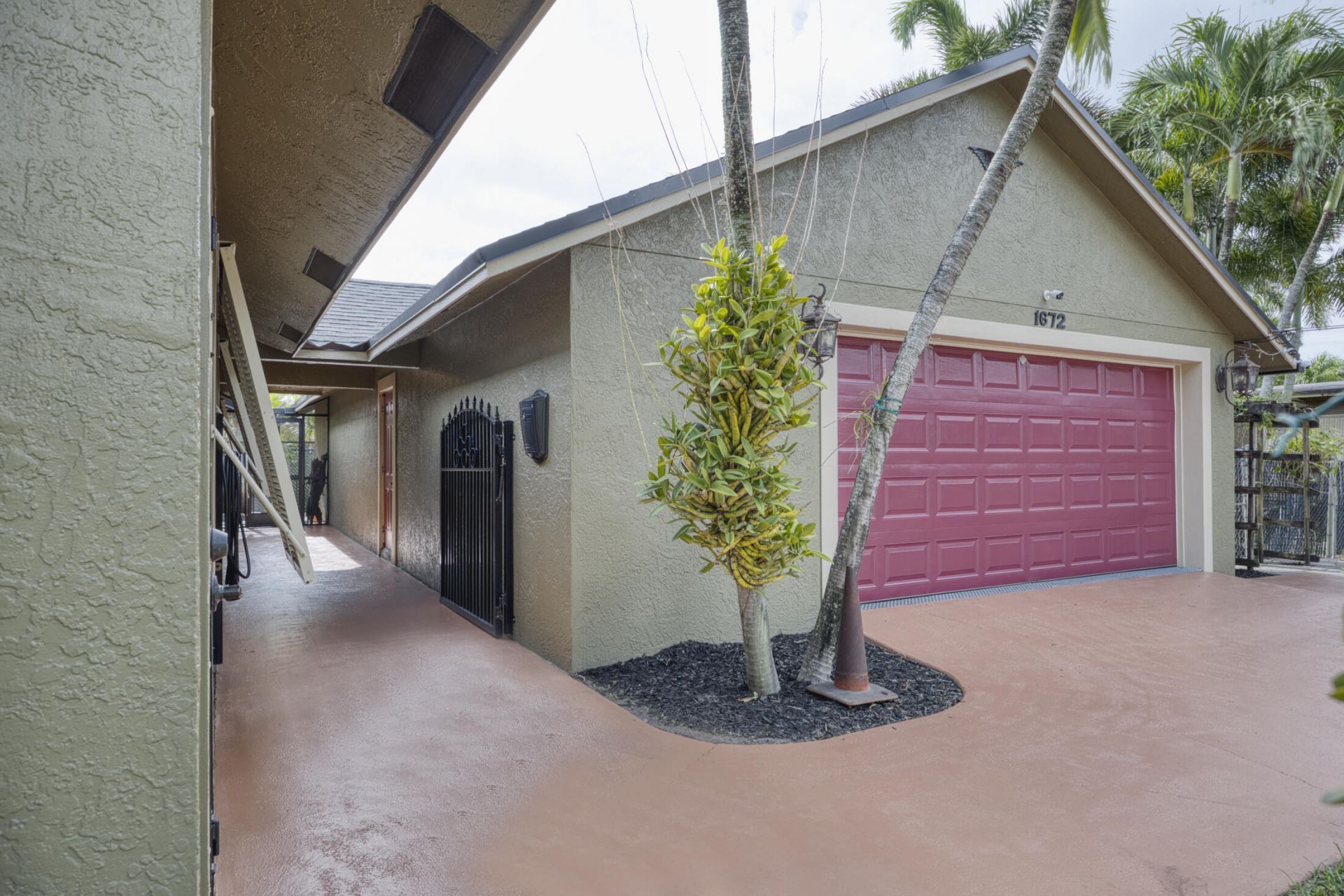 1672 Erie Terrace, Palm Springs, FL 33406 Photo