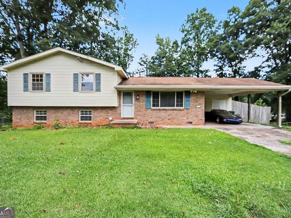 1229 De Leon Court, Clarkston, GA 30021