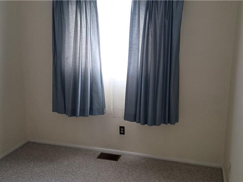 4611 Amesborough Road, Dayton, OH 45420 Photo 7