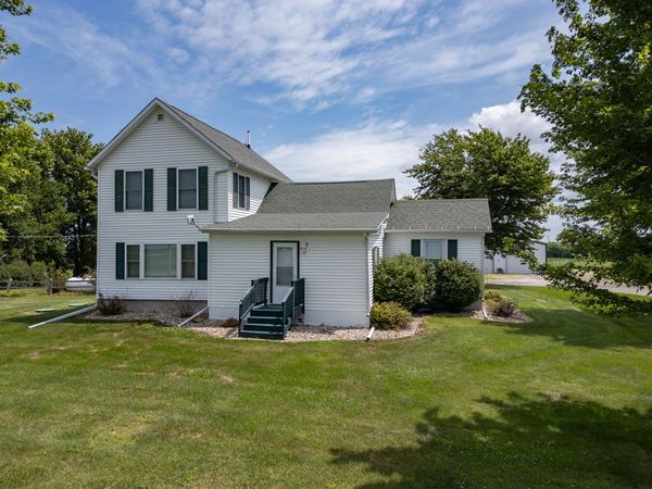 6888 E 1200th Street , Cambridge, IL 61238