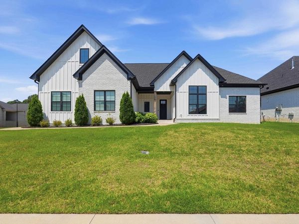 1475 Ronnie Weaver Drive, Conway, AR 72034