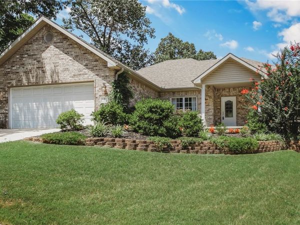1 Totton Lane , Bella Vista, AR 72714