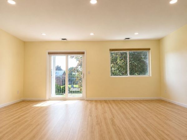 25 Bayberry Dr, Unit 3, Sharon, MA 02067