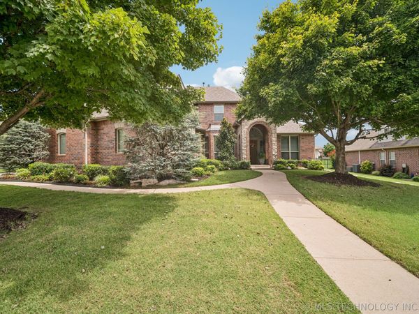 507 N 83rd Place, Broken Arrow, OK 74014