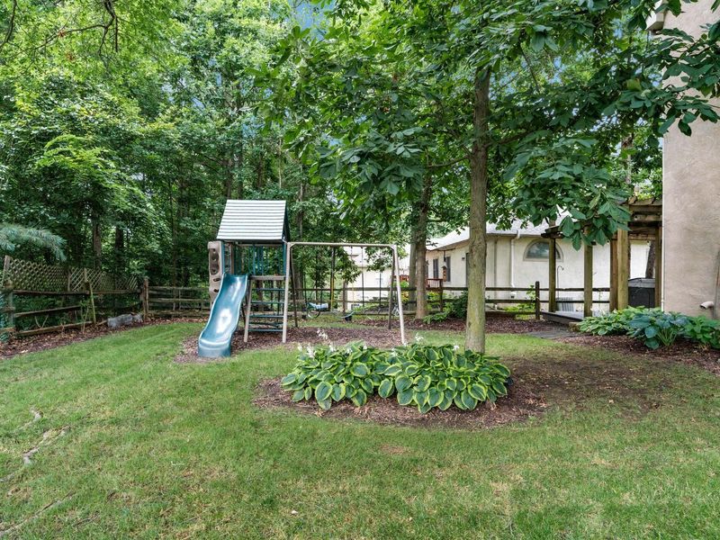 7490 Harness Way , Delaware, OH 43015 Photo 12