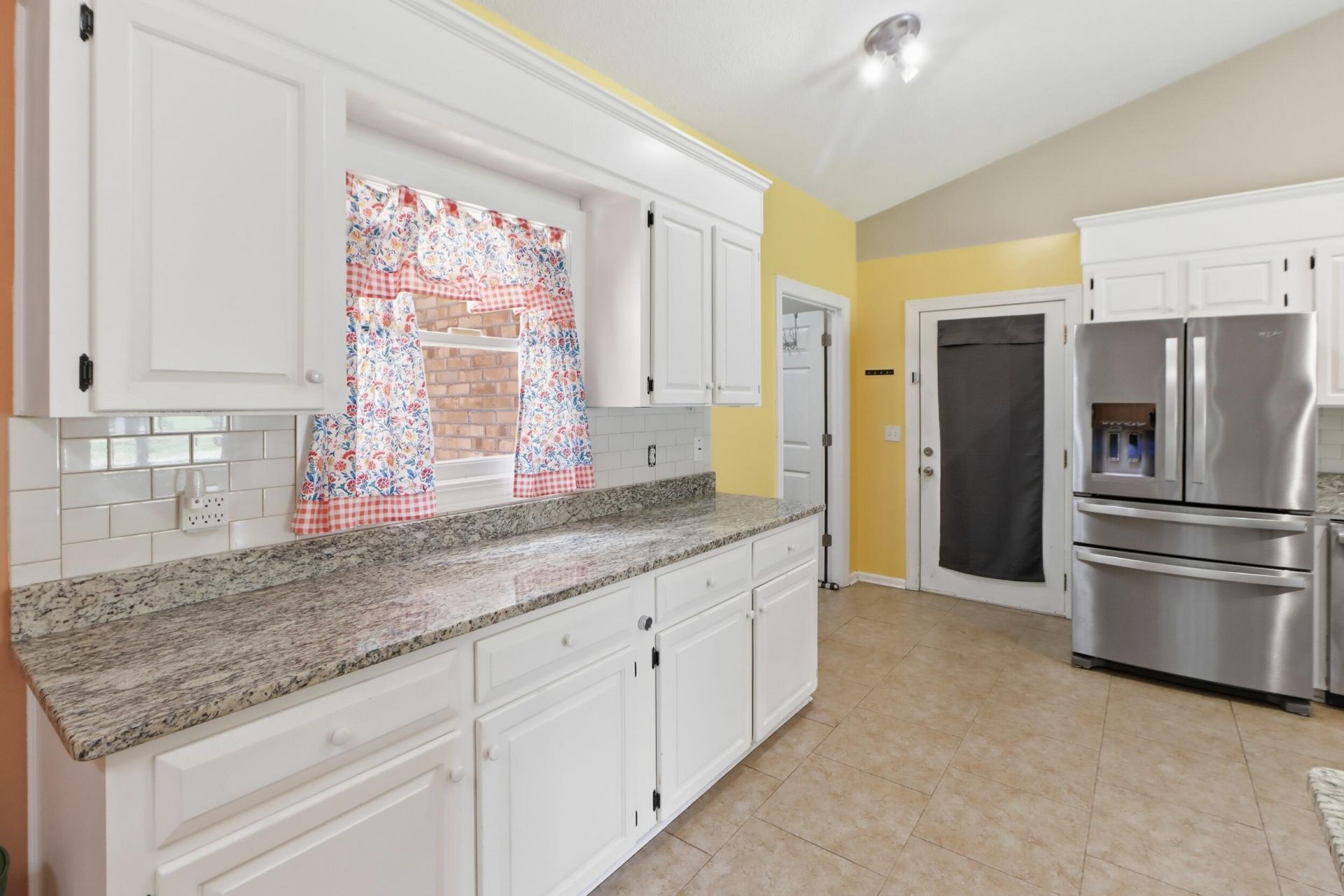 216 Wintergreen Photo 15