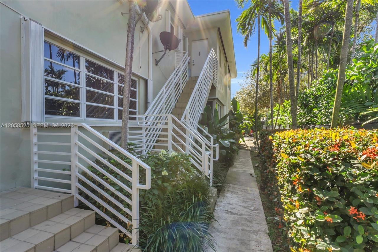 1101 98th St , Unit 5, Bay Harbor Islands, FL 33154 Photo