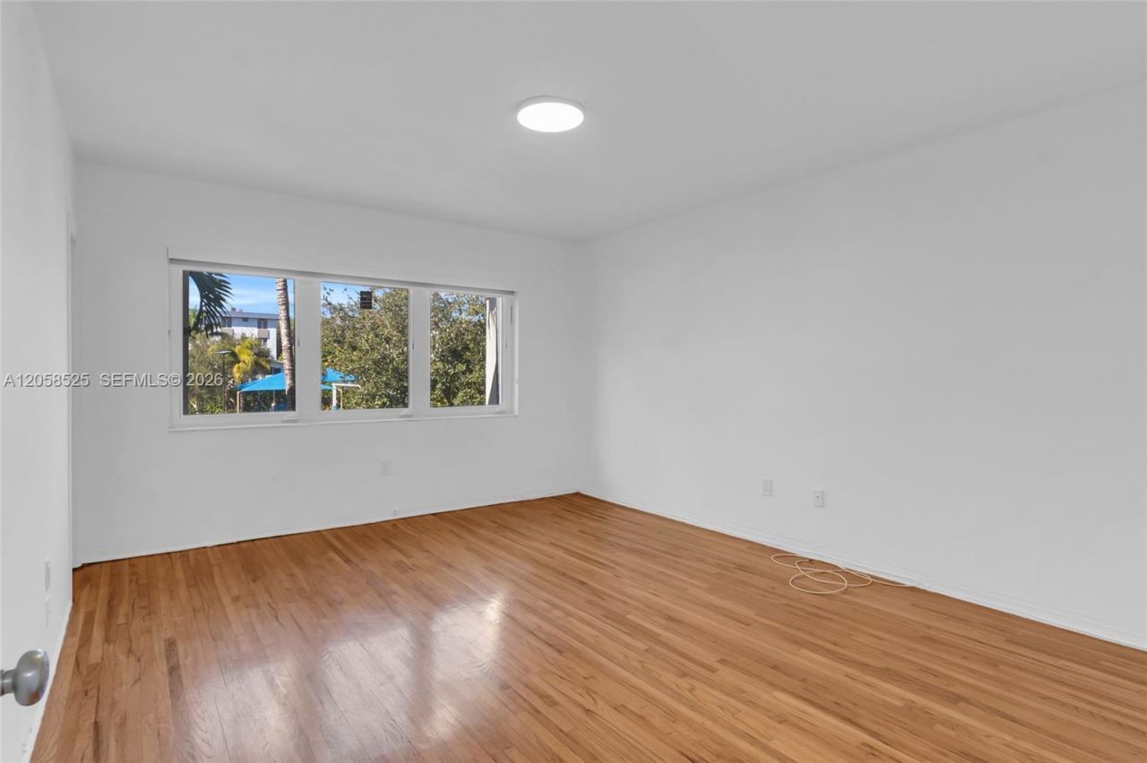 1101 98th St , Unit 5, Bay Harbor Islands, FL 33154 Photo