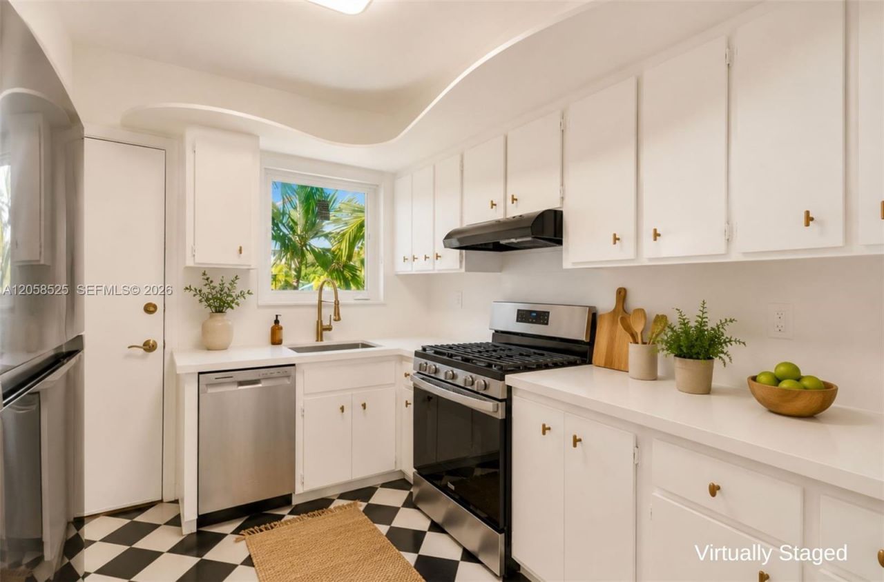 1101 98th St , Unit 5, Bay Harbor Islands, FL 33154 Photo