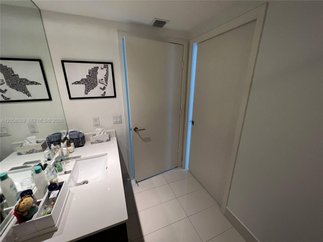 1100 S Miami Ave , Unit 2904, Miami, FL 33130 Photo