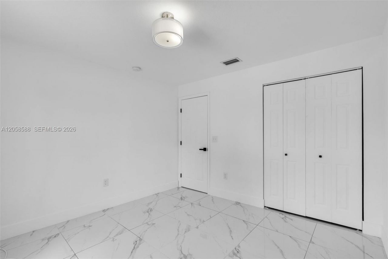 19131 NW 33rd Ct, Miami Gardens, FL 33056 Photo