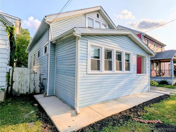 591 Longmeadow Road , Buffalo, NY 14226