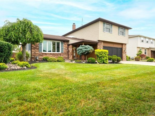 2 Autumn Lane , Depew, NY 14043