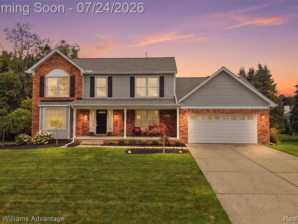 763 Banbury Court, Milford Vlg, MI 48381