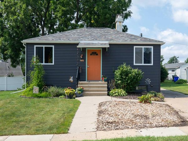 145 Dawley NE, Cedar Rapids, IA 54202