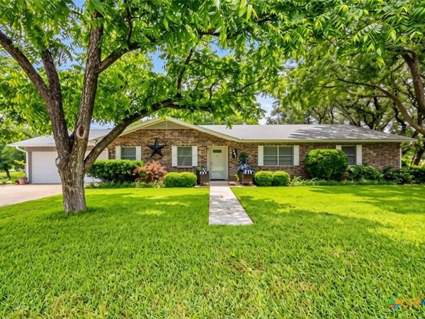 207 S Brook , San Saba, TX 76877