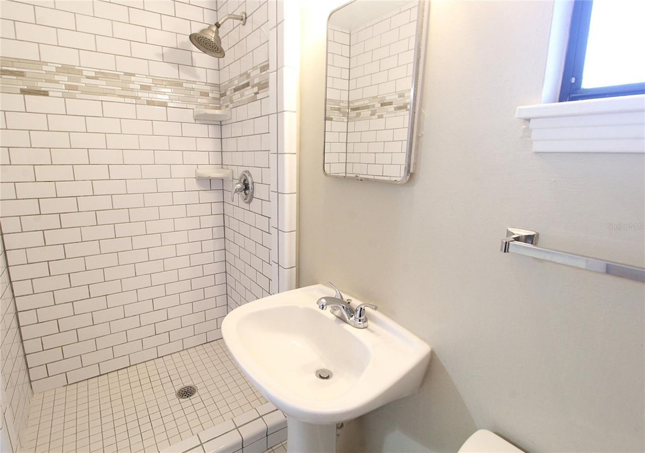 2516 E Milmar Drive, Sarasota, FL 34237 Photo