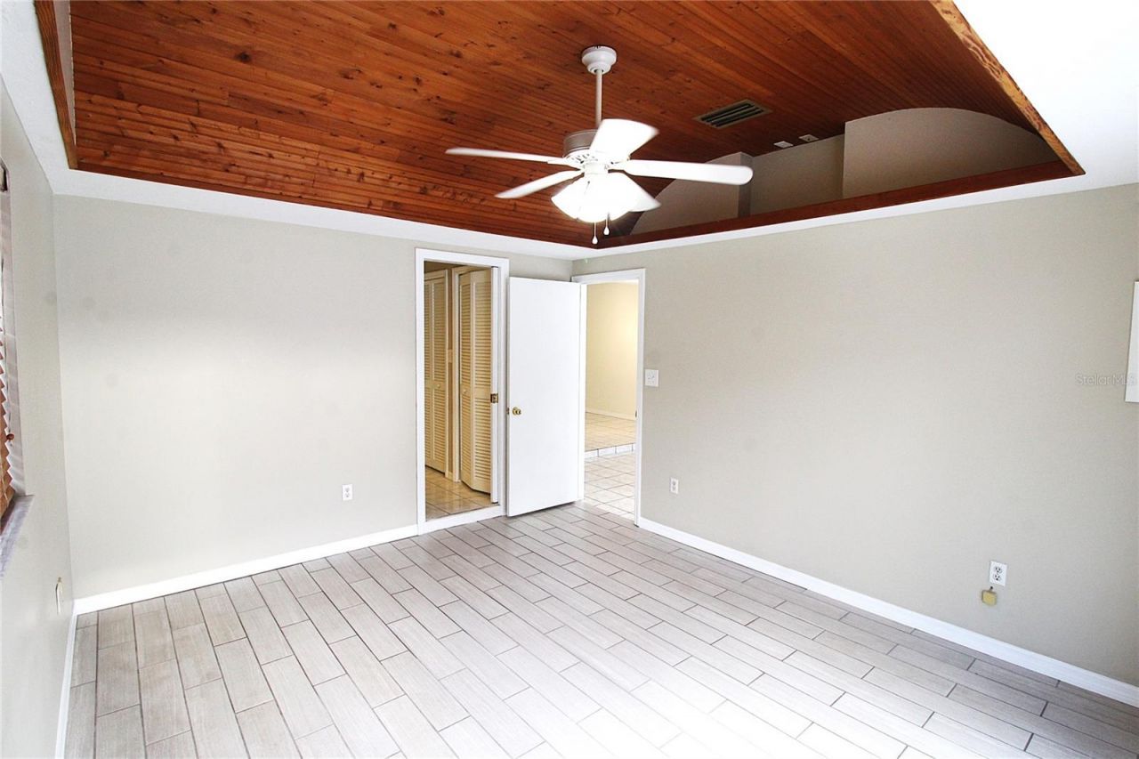 2516 E Milmar Drive, Sarasota, FL 34237 Photo