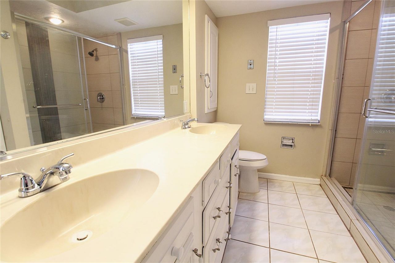 2516 E Milmar Drive, Sarasota, FL 34237 Photo