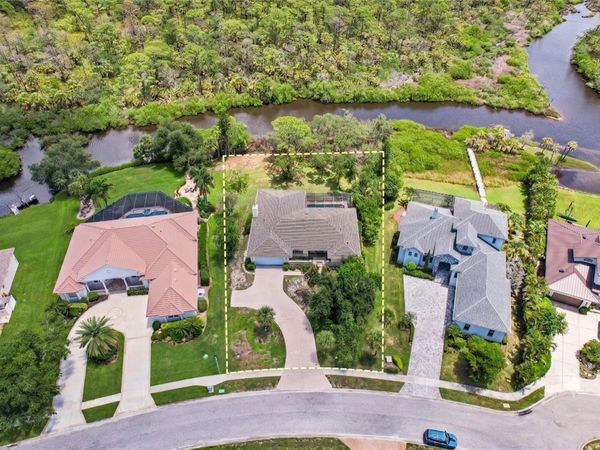 1305 SORRENTO WOODS BOULEVARD , NOKOMIS, FL 34275