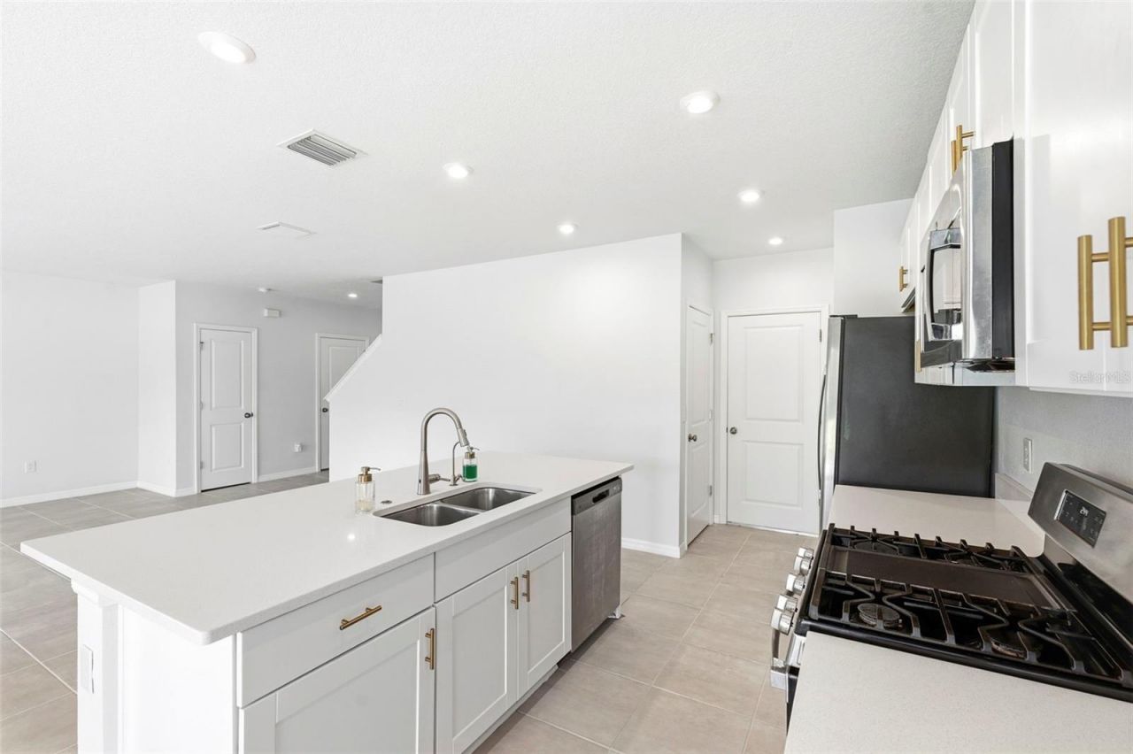 6271 Springmont Loop , Palmetto, FL 34221 Photo
