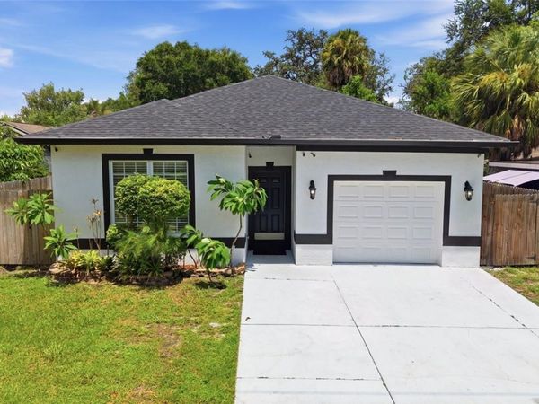 8205 N 12TH STREET, TAMPA, FL 33604