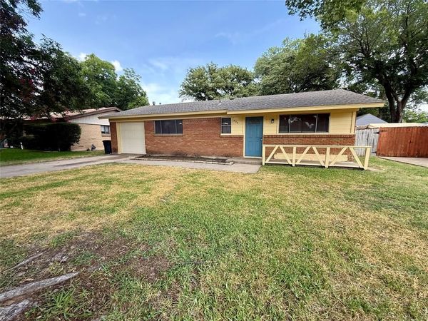 308 Simmons Drive, Hurst, TX 76053