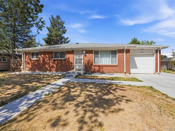 2541 Billings Street , Aurora, CO 80011
