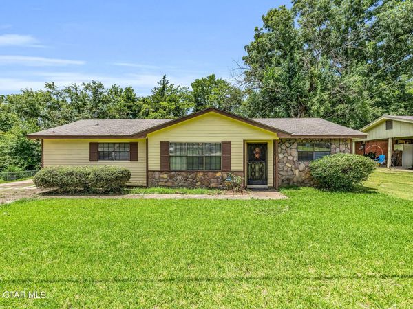 173 Eutaw Drive, Starkville, MS 39759