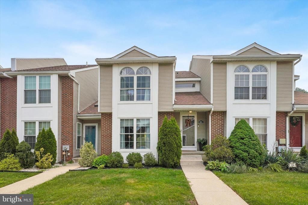 105 TEAKWOOD , NORRISTOWN, PA 19401