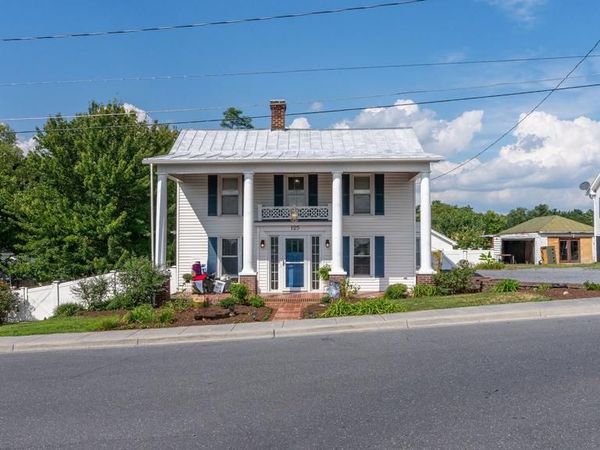 125 MASON STREET, BROADWAY, VA 22815