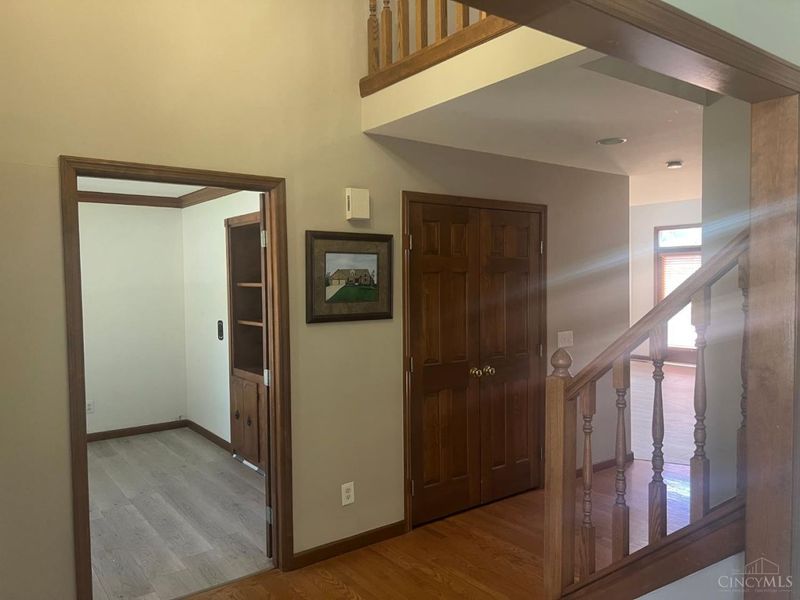 8710 Foxdale Court, West Chester, OH 45069 Photo 6