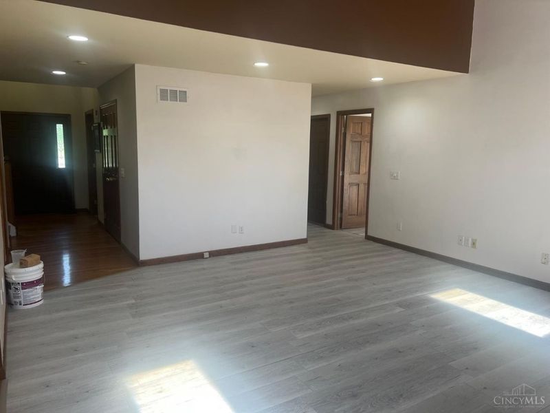 8710 Foxdale Court, West Chester, OH 45069 Photo 9