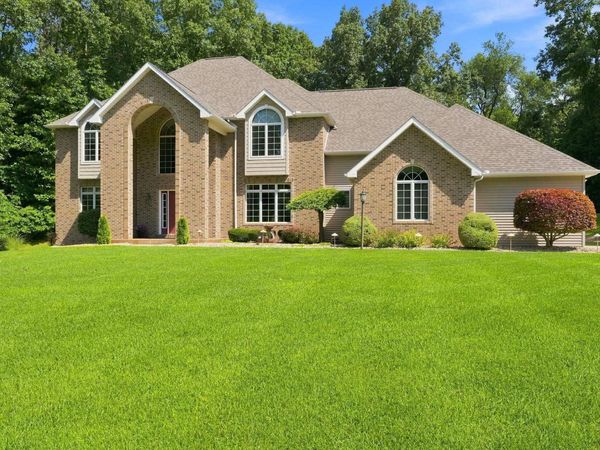 13283 Cedar Creek Drive, Middlebury, IN 46540