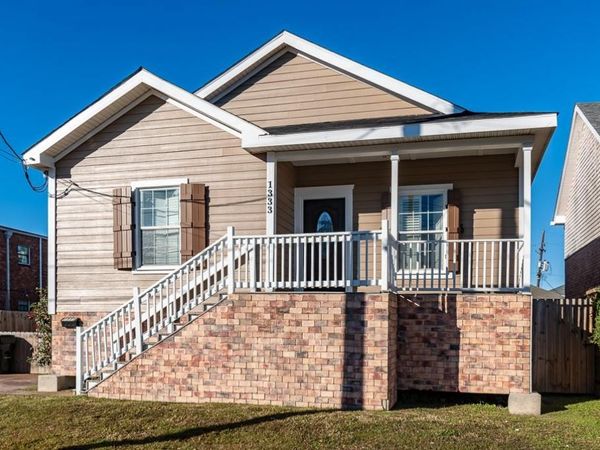 1333 SOLDIERS Street, New Orleans, LA 70122