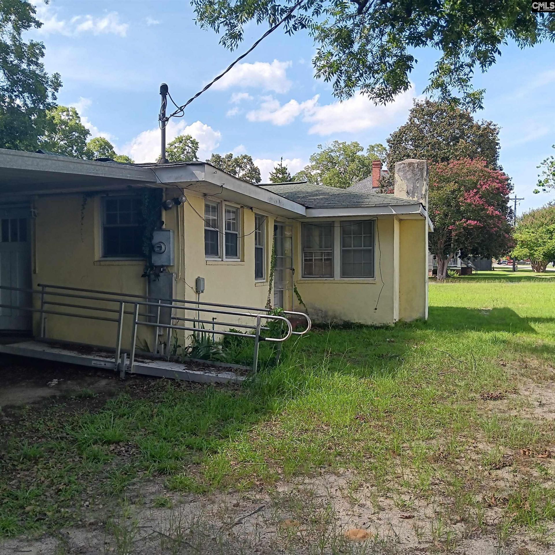 805 Driftwood Lane  Photo 12