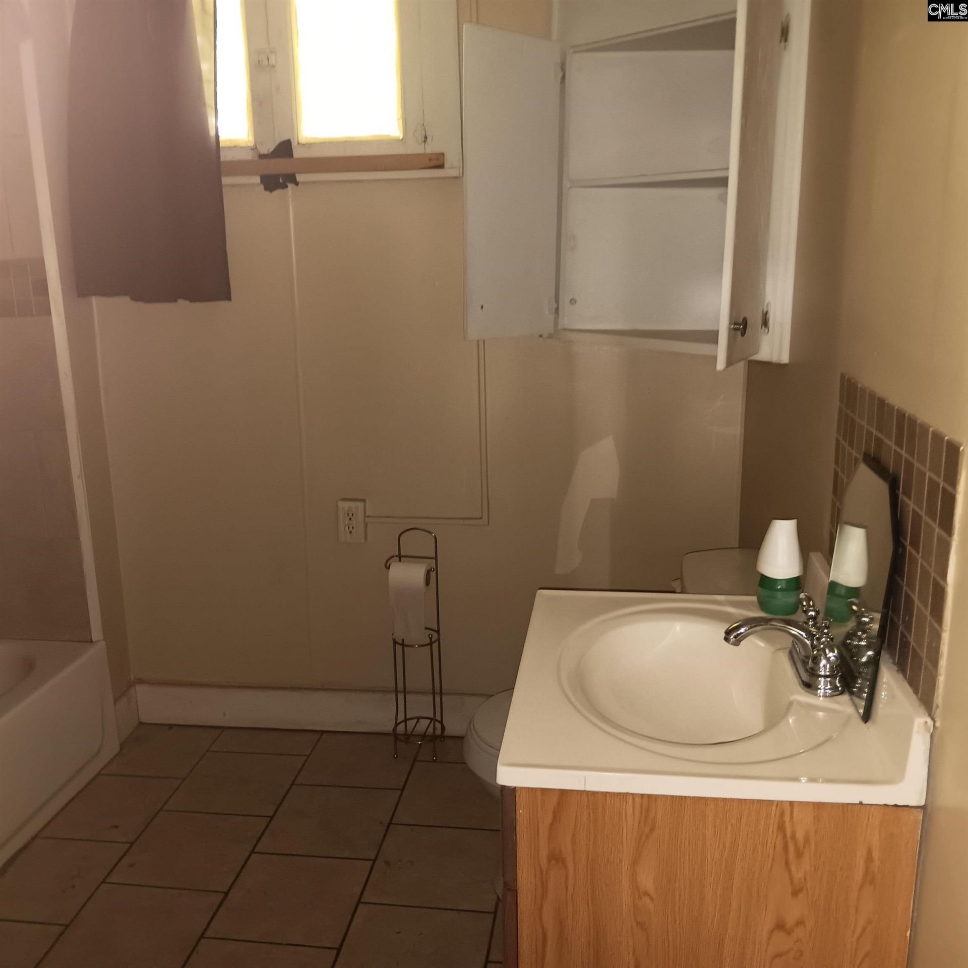 805 Driftwood Lane  Photo 5