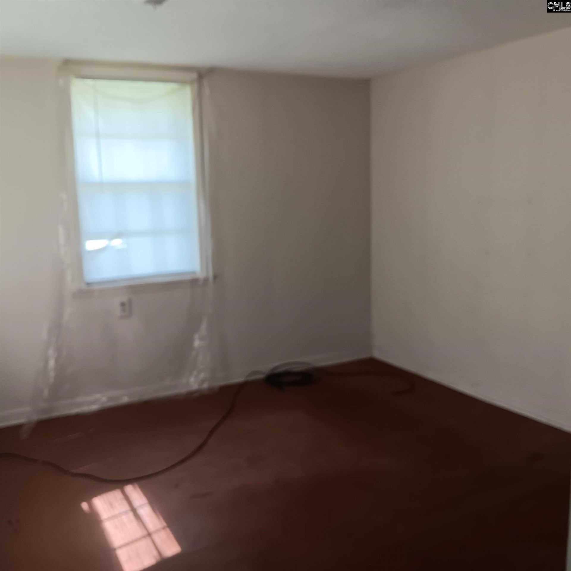 805 Driftwood Lane  Photo 9