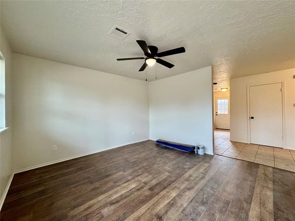 419 E 3rd Street, Hydro, OK 73048