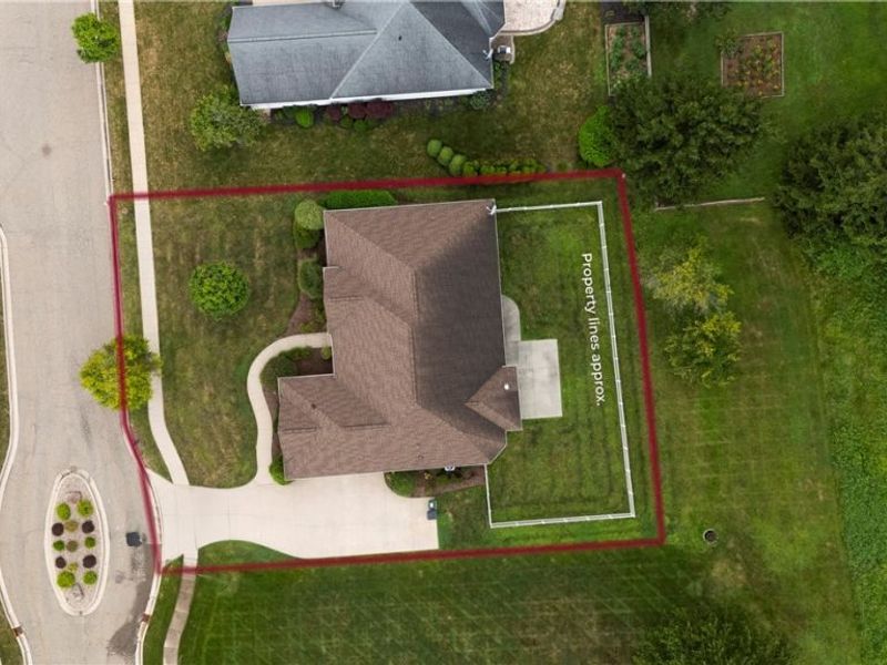 834 Forrest Ridge Drive , Dover, OH 44622 Photo 11