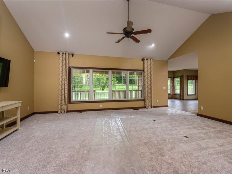 834 Forrest Ridge Drive , Dover, OH 44622 Photo 12